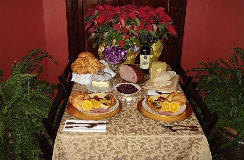 Whiskey Mansion Bed and Breakfast Saint Joseph Restaurant foto