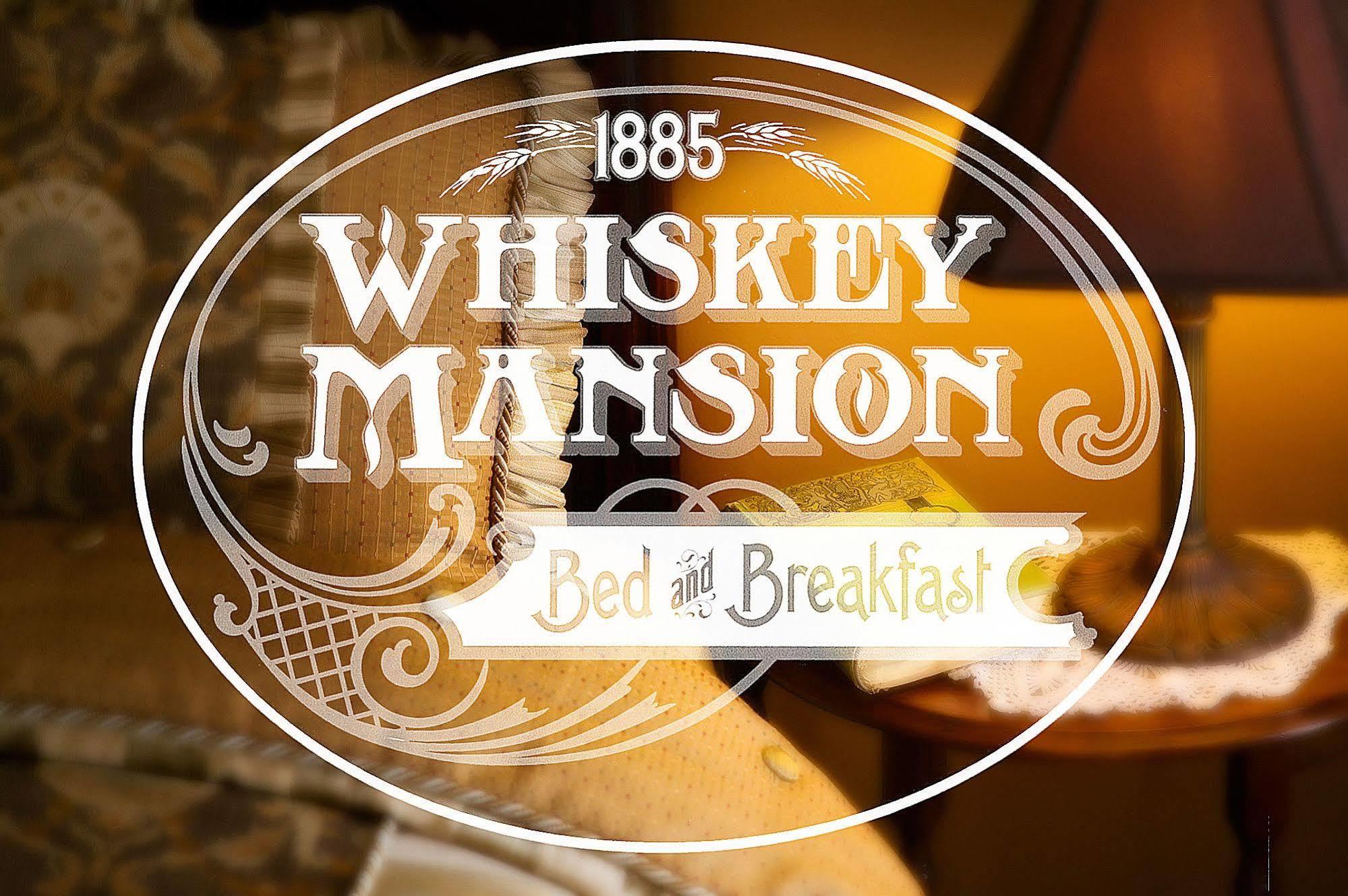 Whiskey Mansion Bed and Breakfast Saint Joseph Buitenkant foto